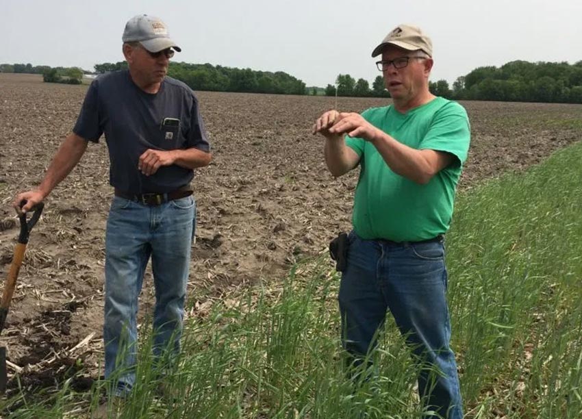 farmers talking